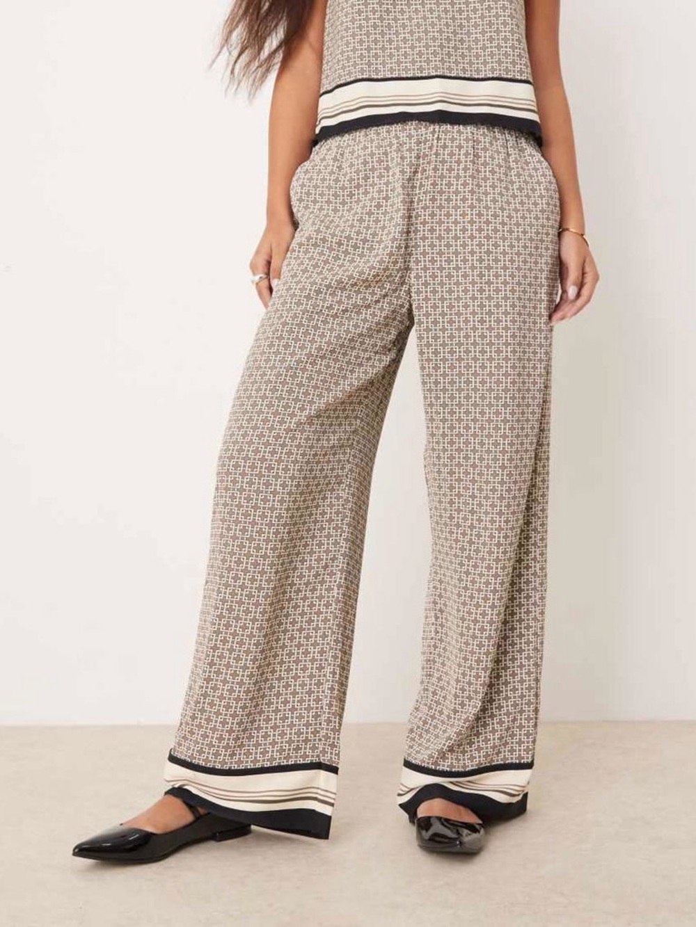 Abercrombie & Fitch Geometric Print Wide Leg Pants Size Large Taupe Cream - Picture 1 of 6